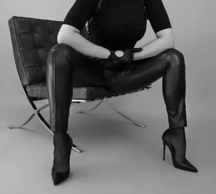 西檬之家-字母圈中的女王：BDSM新手全面指南
